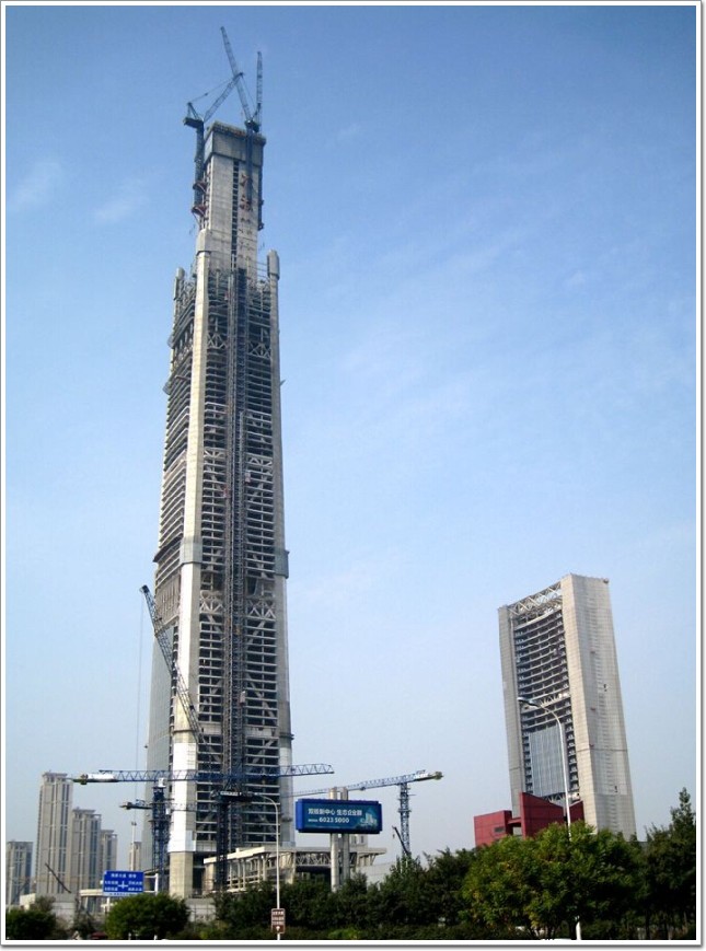 中国第一高楼——高银金融117大厦施工远景图